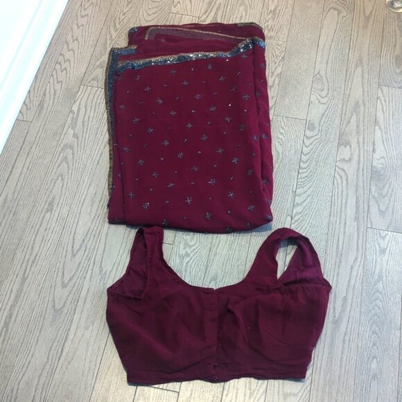 Burgundy Saree With Beaded Border Embellished Fabric With Blouse - M - Picture 3 of 5